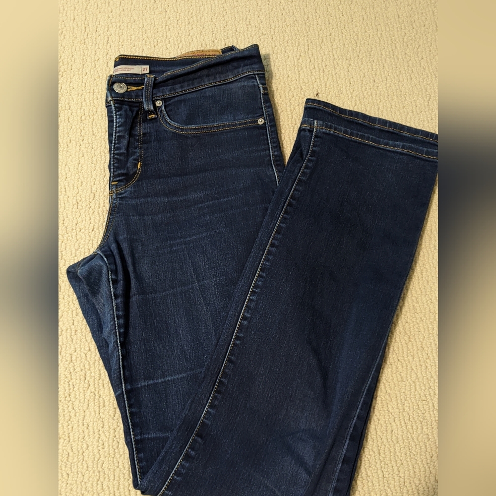 Levi's 314 shaping straight jeans size 27